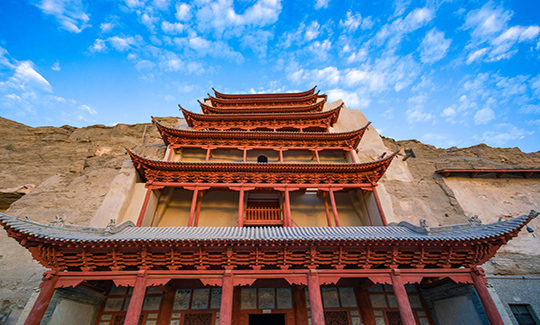 麥積山石窟+官鵝溝+扎尕那+花湖+黃河九曲第一灣+郎木寺+拉卜楞寺 雙臥 7 日
